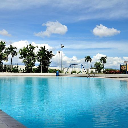 Likas Square - Kk Spacious Homestay Кота Кинабалу Екстериор снимка